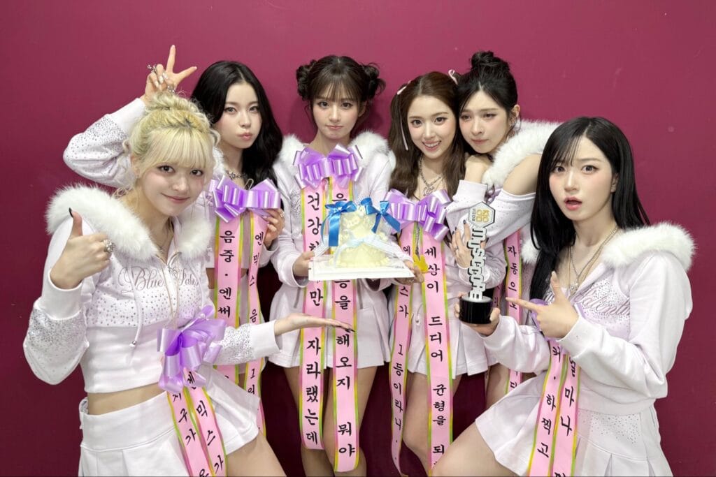 Watch: NMIXX Takes 4th Win For “Blue Valentine” On “Music Core”; Performances By LE SSERAFIM, BOYNEXTDOOR, Hearts2Hearts, And More