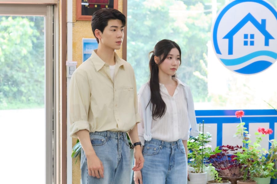 Bae Hyeon Seong And Lee Re Pretend To Be Newlyweds For Their Second Undercover Mission In “Shin’s Project”