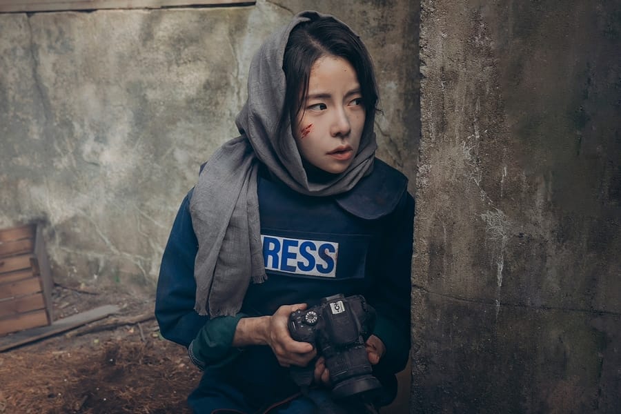 Lim Ji Yeon Is An Ace Reporter Who Loses Her Position Due To A Corruption Scandal In “Nice To Not Meet You”