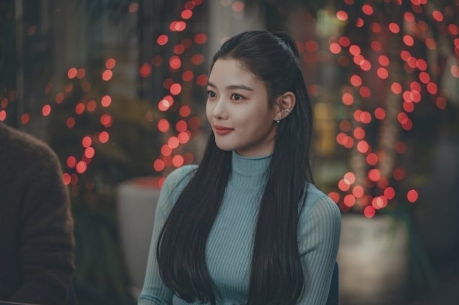 4 Crucial Moments For Kim You Jung In Episodes 7-8 Of “Dear X”