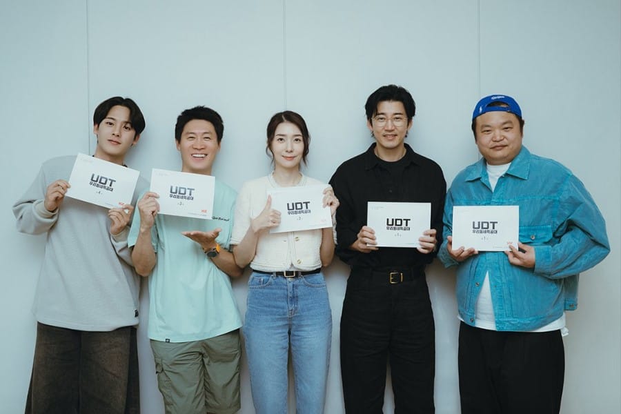 Watch: Yoon Kye Sang, Jin Sun Kyu, Lee Jung Ha, And More Impress At Script Reading For New Drama “Heroes Next Door”