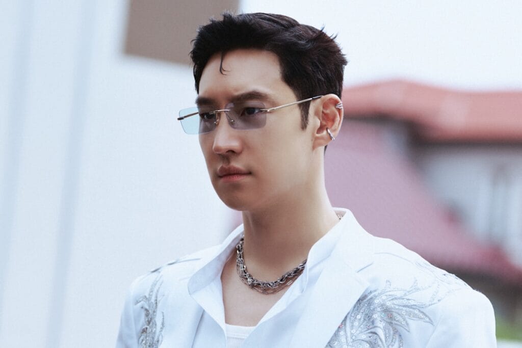 Lee Je Hoon Showcases His Versatility In Both Language And Fashion In New Drama “Taxi Driver 3”